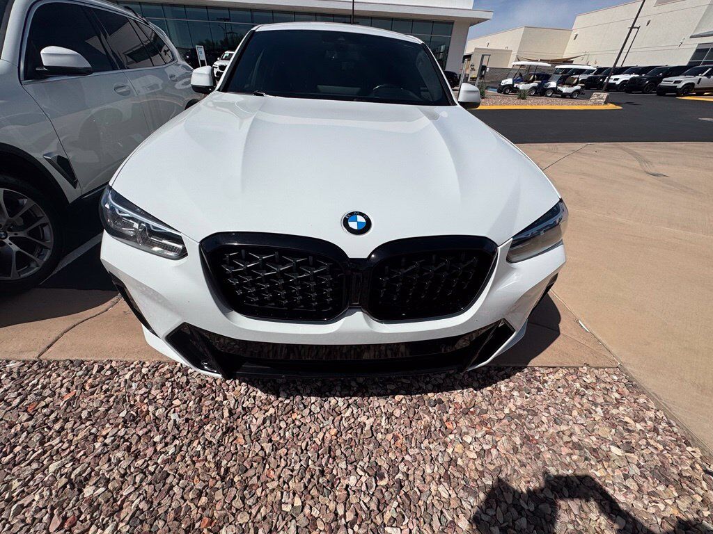 2022 BMW X4