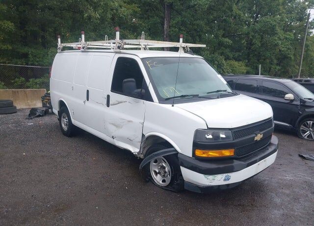 2021 CHEVROLET Express