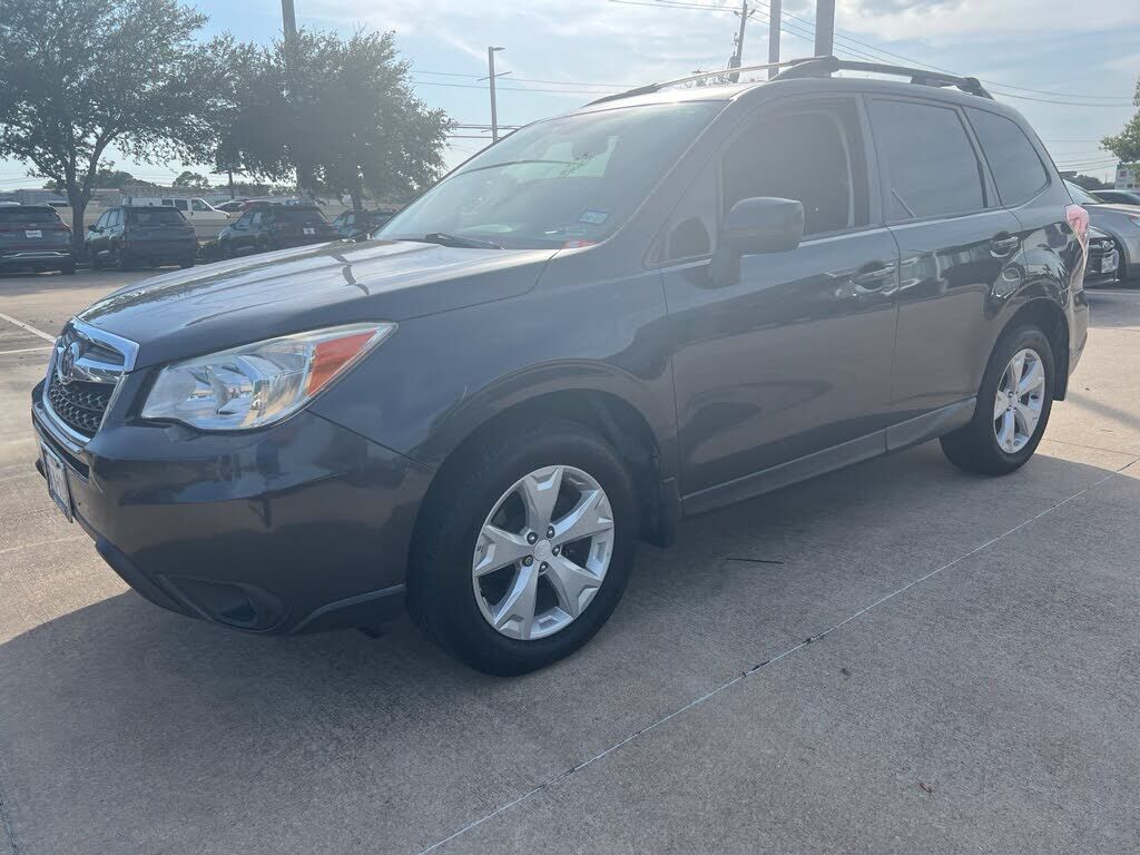 2016 SUBARU Forester