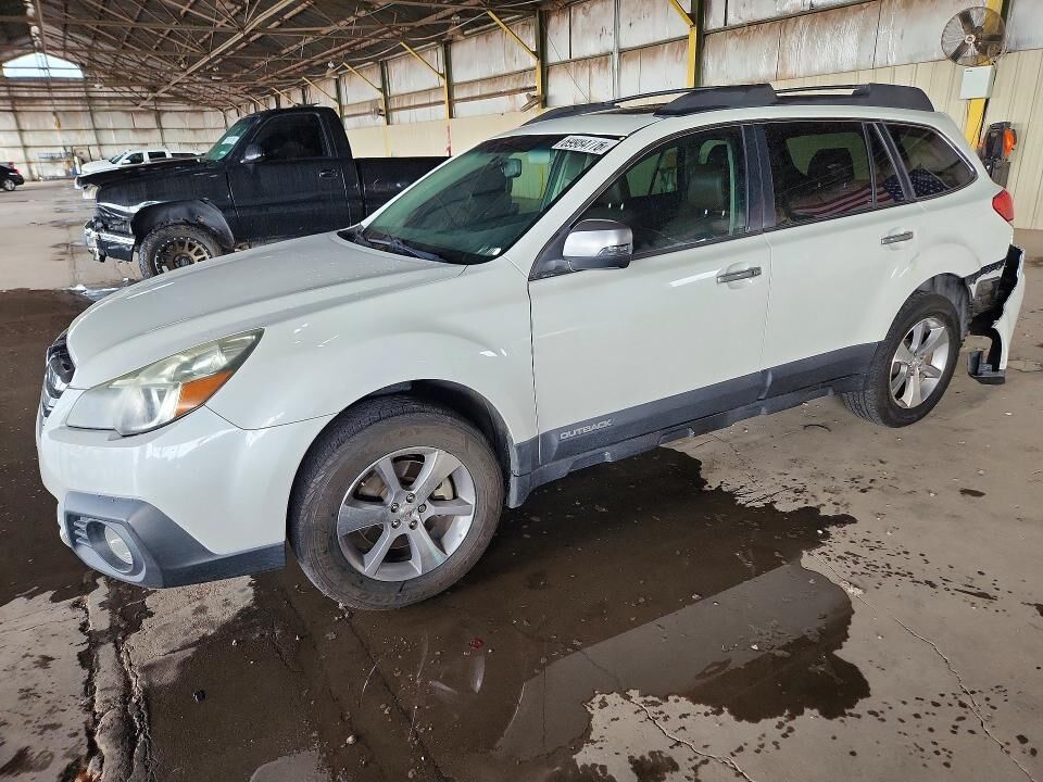 2013 SUBARU Outback