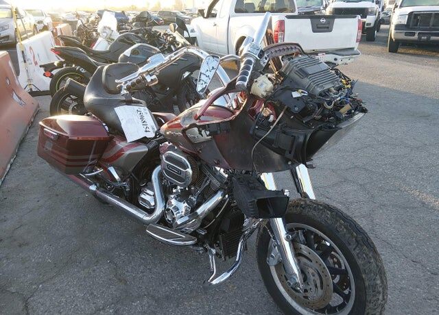 2016 HARLEY DAVIDSON FLTRUSE / CVO Road Glide Ultra