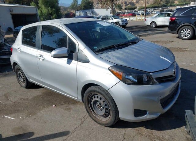 2013 TOYOTA Yaris