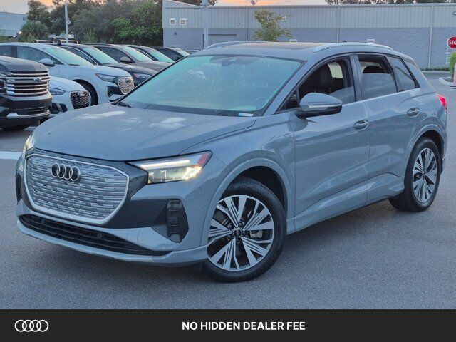 2023 AUDI Q4