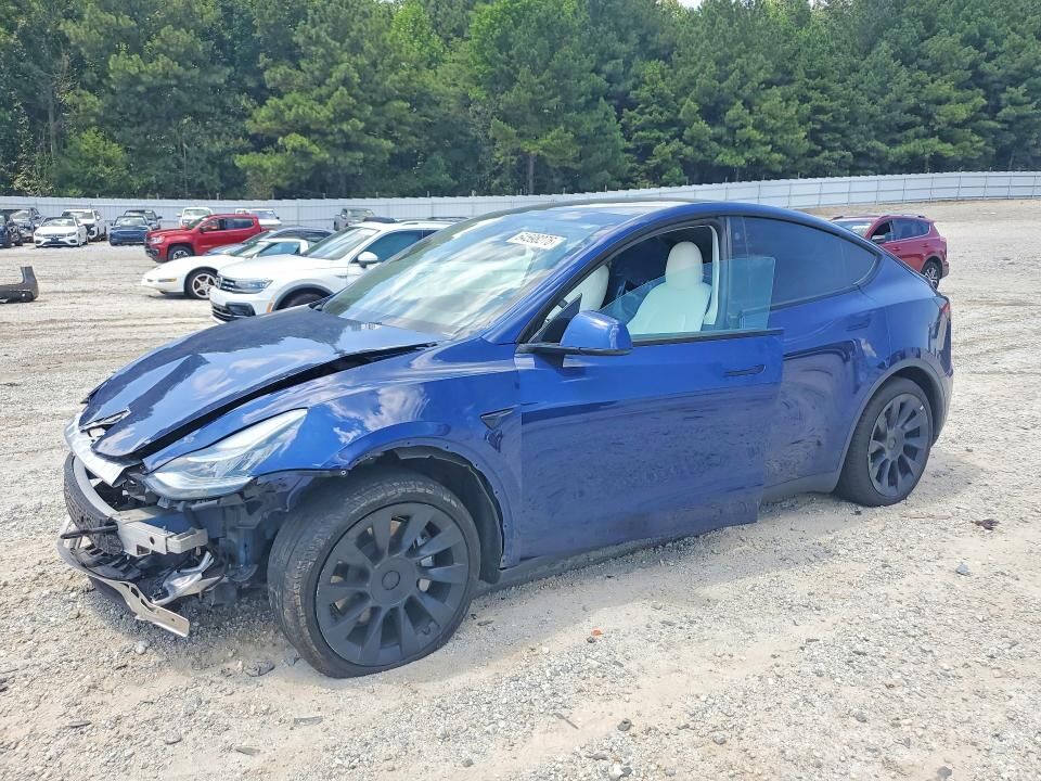 2022 TESLA Model Y