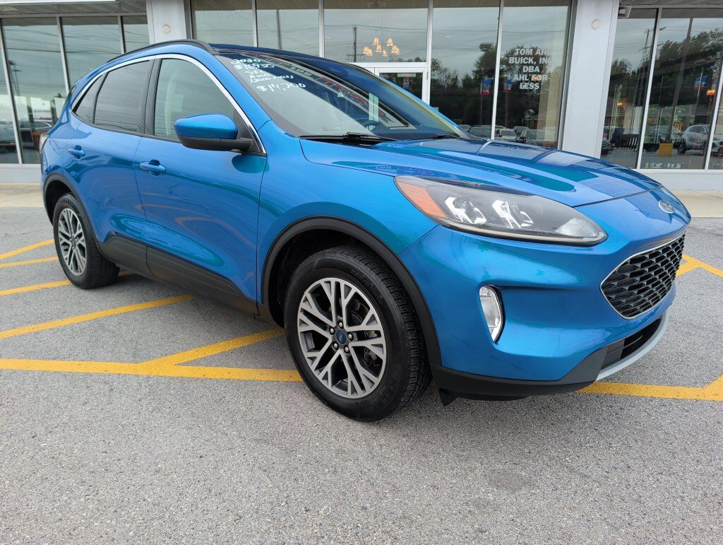 2020 FORD Escape