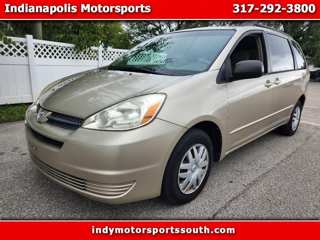 2004 TOYOTA Sienna