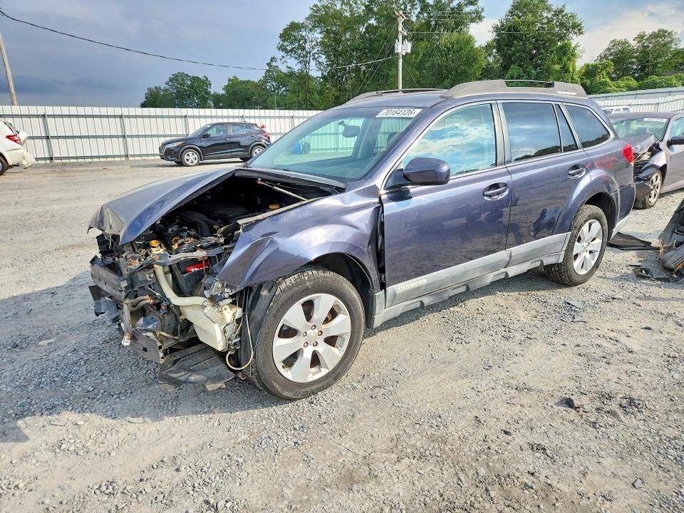 2010 SUBARU Outback