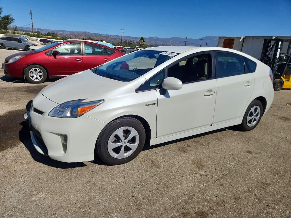 2015 TOYOTA PRIUS