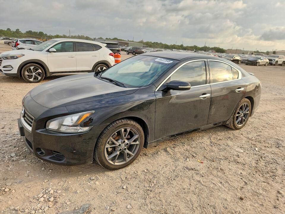 2014 NISSAN Maxima