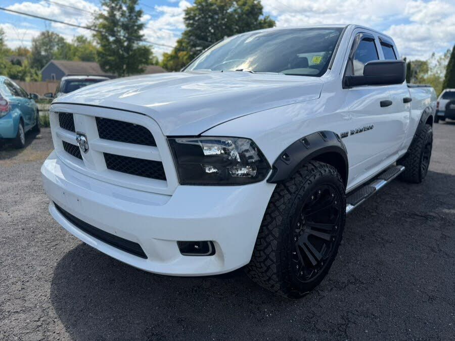 2012 DODGE Ram