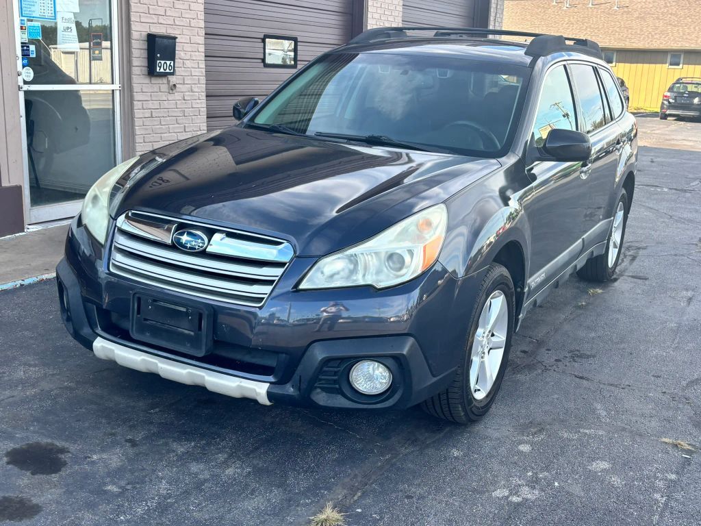 2013 SUBARU Outback
