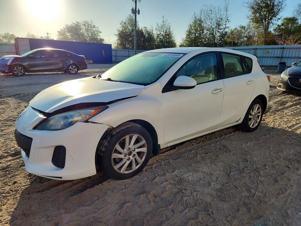 2013 MAZDA Mazda3