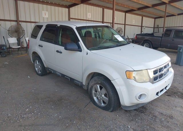 2011 FORD Escape