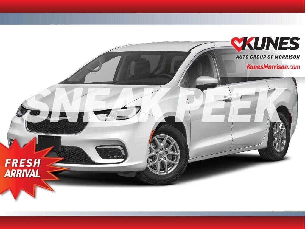 2024 CHRYSLER Pacifica