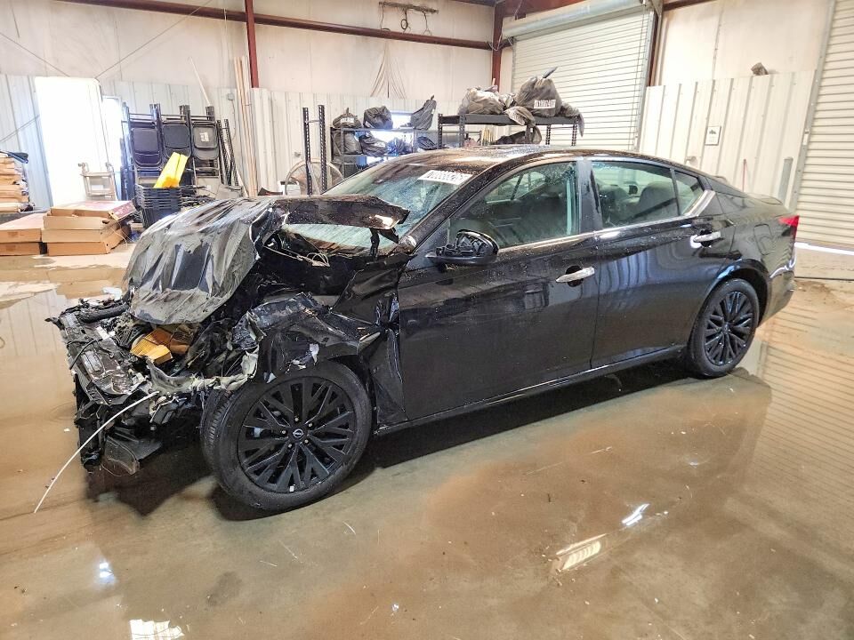 2025 NISSAN Altima