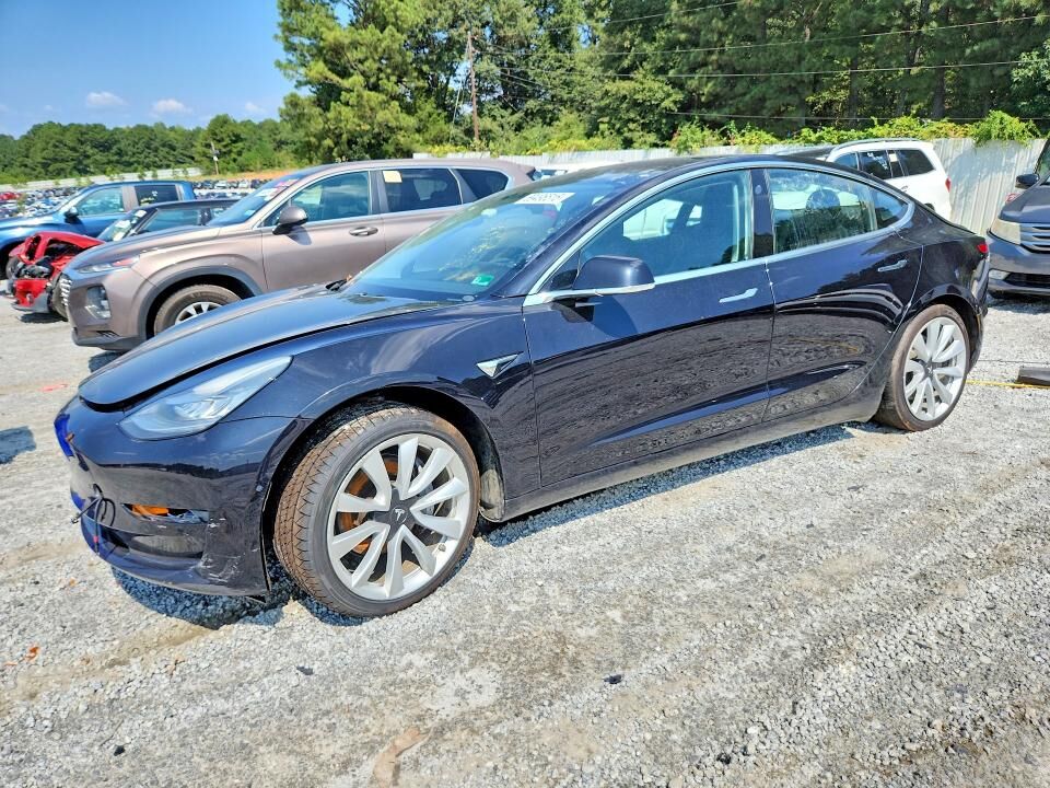 2018 TESLA Model 3