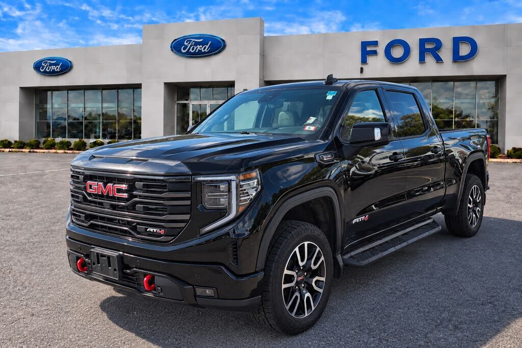 2023 GMC Sierra