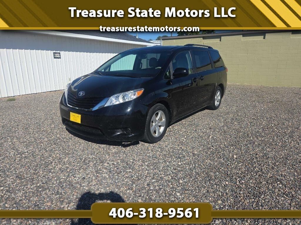 2014 TOYOTA Sienna