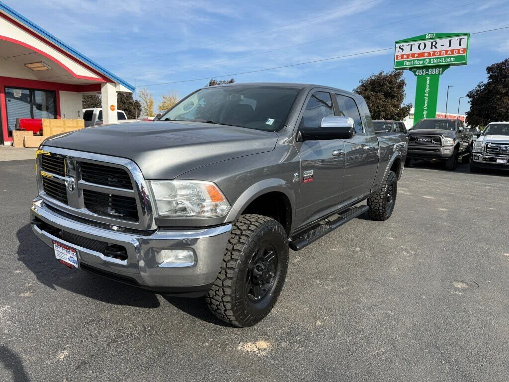 2011 DODGE Ram