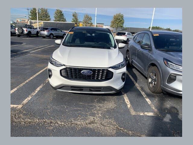 2023 FORD Escape