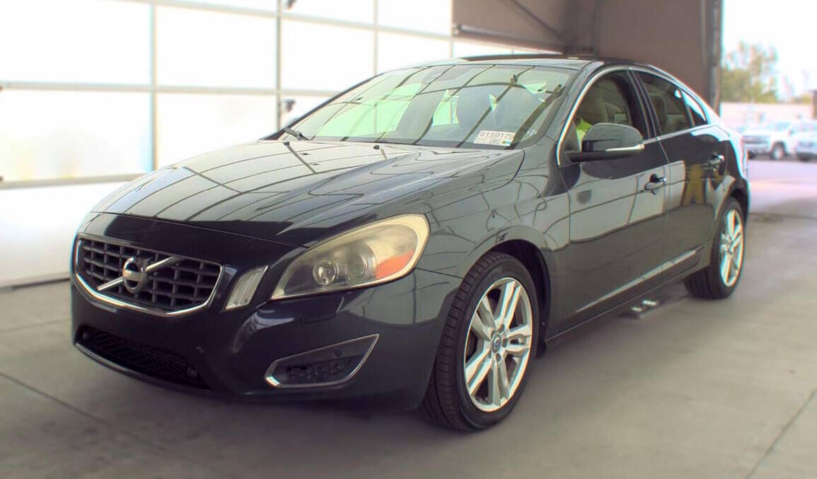 2013 VOLVO S60