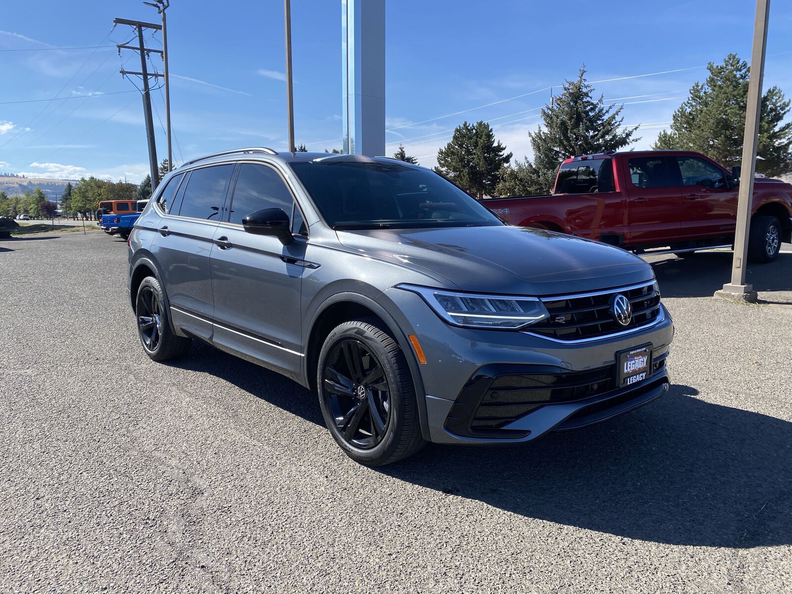 2024 VOLKSWAGEN Tiguan 4Motion