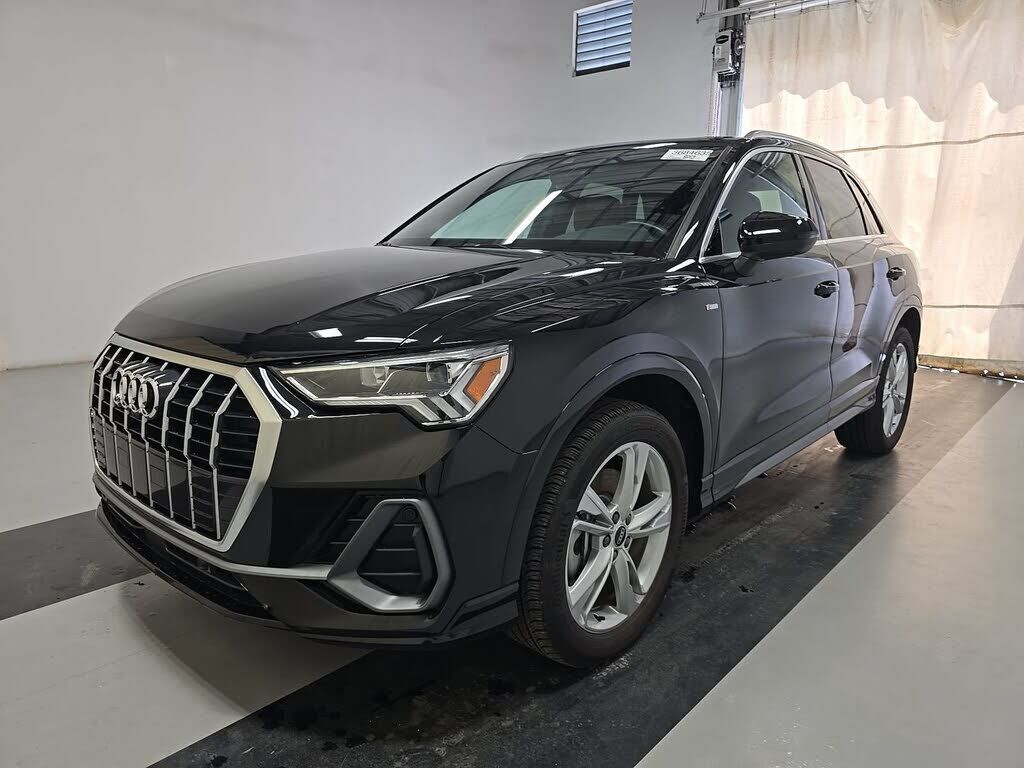 2023 AUDI Q3
