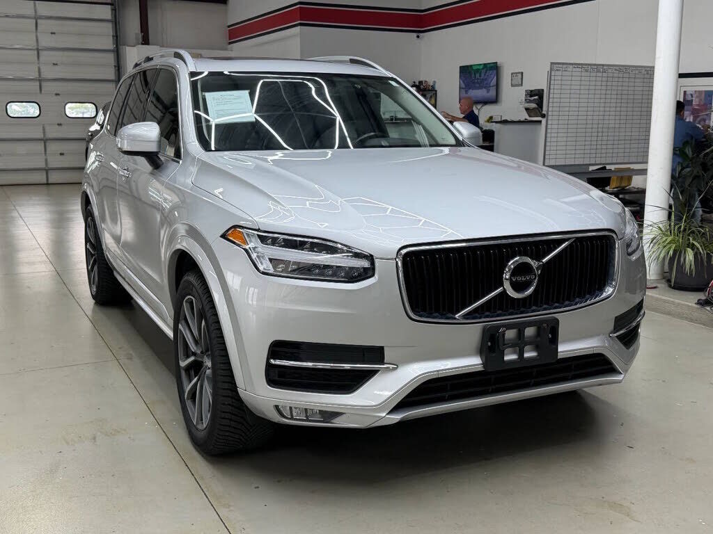 2019 VOLVO XC90