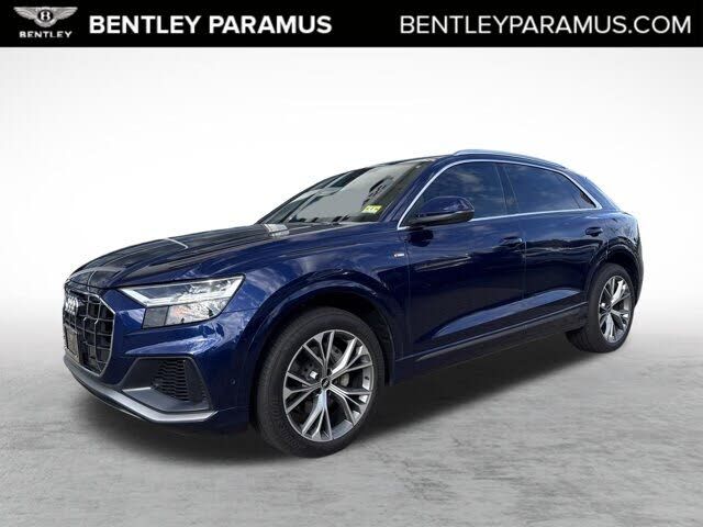 2021 AUDI Q8