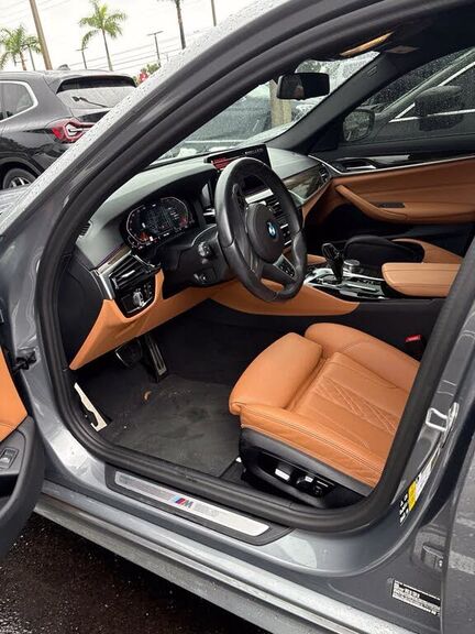 2023 BMW 530i