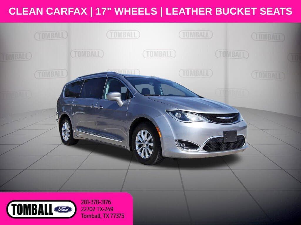 2019 CHRYSLER Pacifica