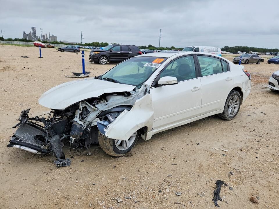 2010 NISSAN Altima