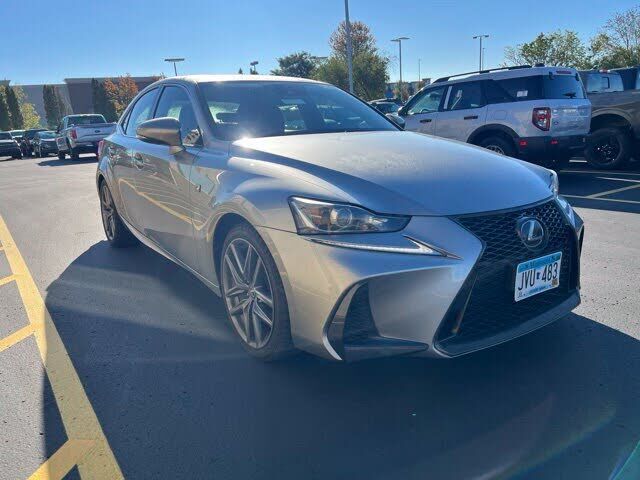 2017 LEXUS IS