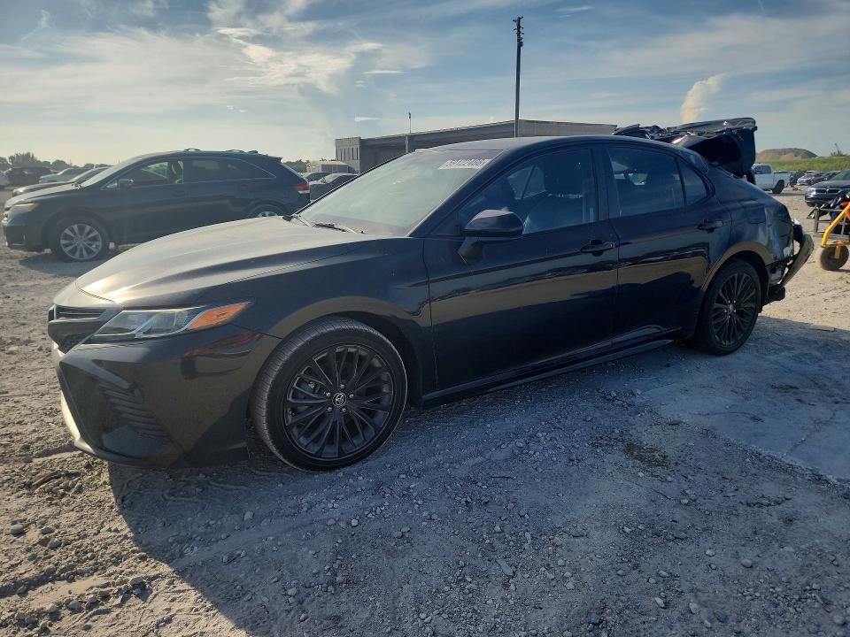 2019 TOYOTA Camry