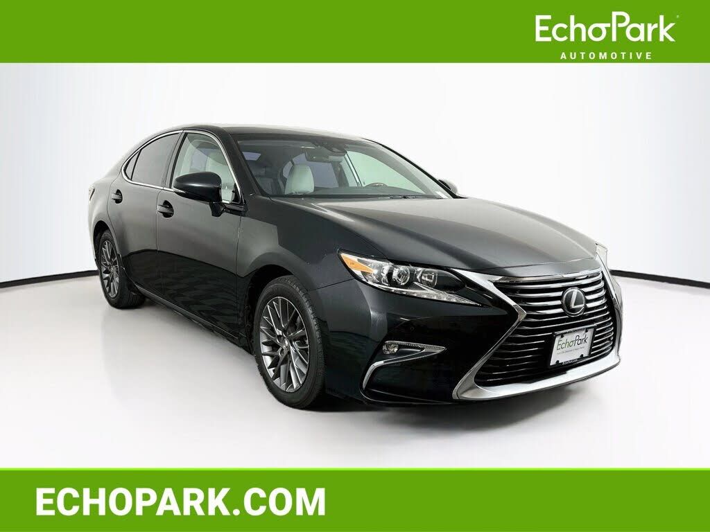2018 LEXUS ES