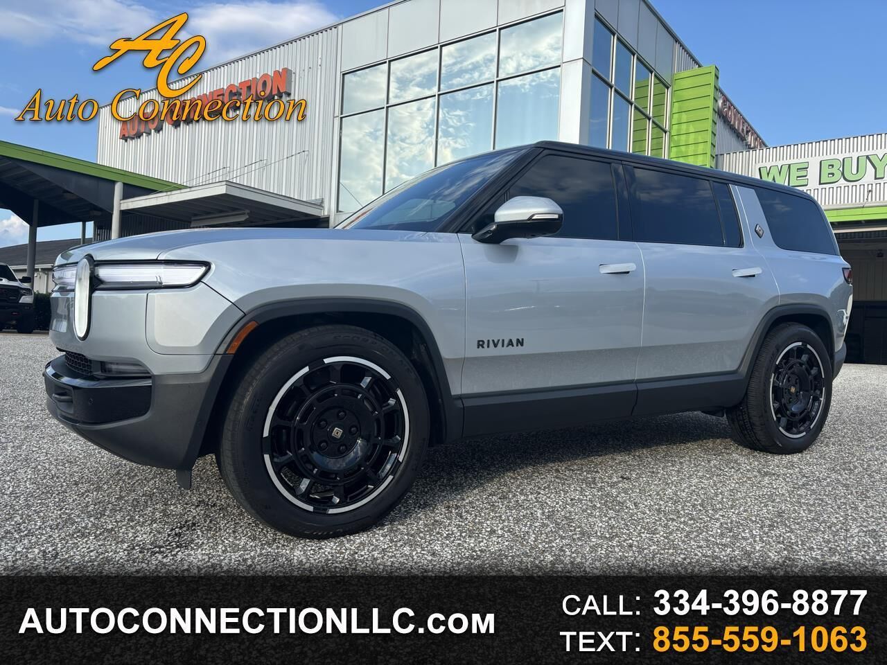 2025 RIVIAN R1S
