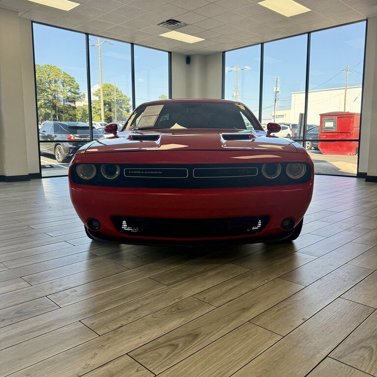 2017 DODGE Challenger
