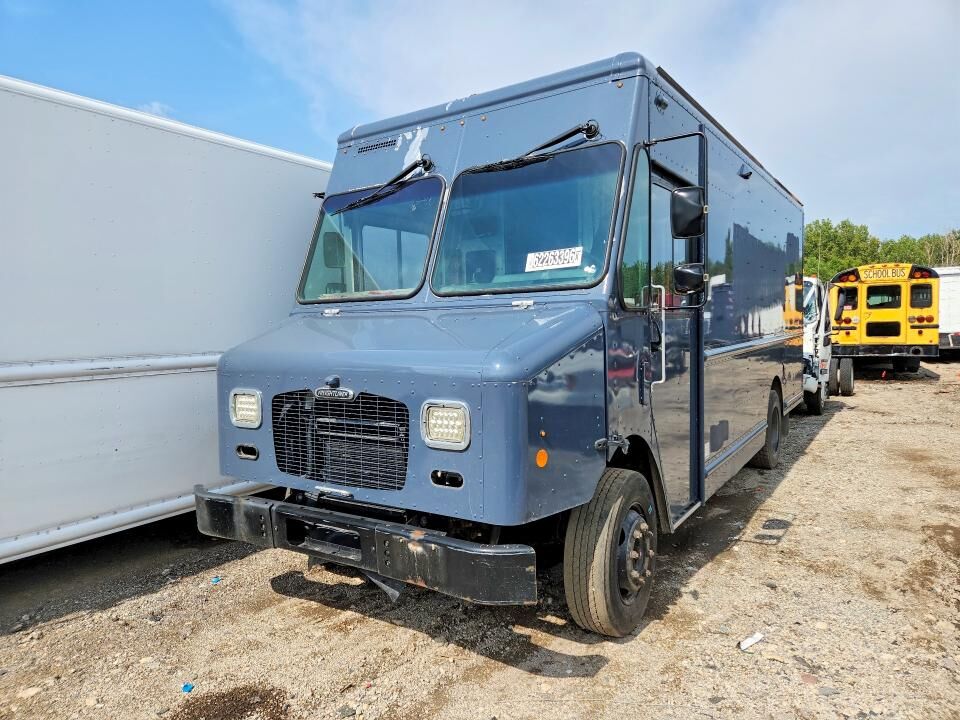 2020 FREIGHTLINER MT 45G Front Gasoline Engine Walk in Van Chassis
