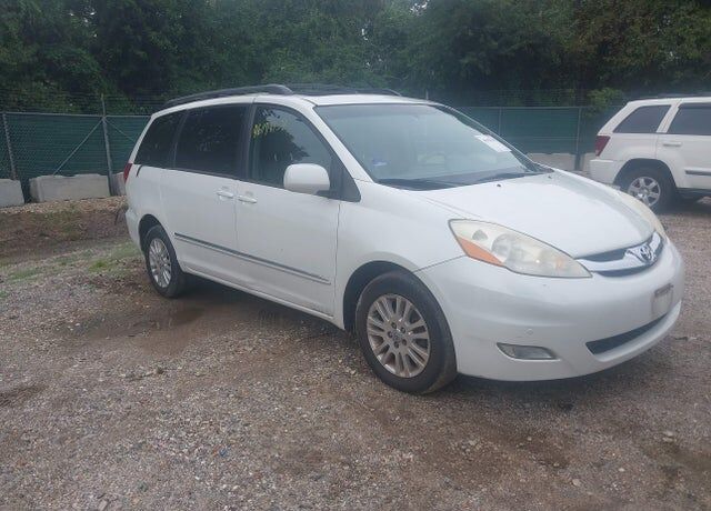 2009 TOYOTA Sienna