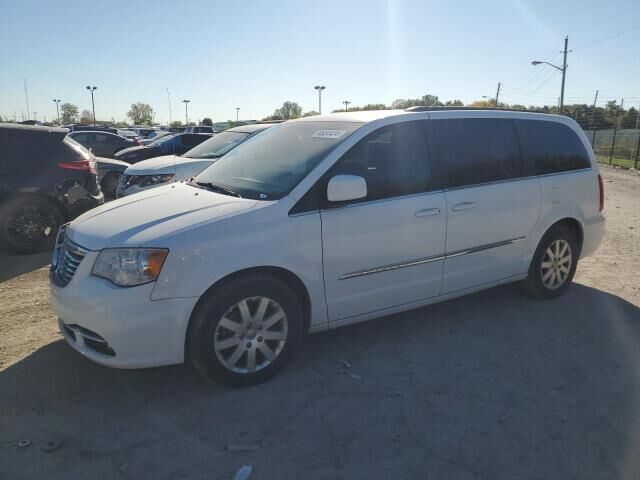 2014 CHRYSLER Town and Country