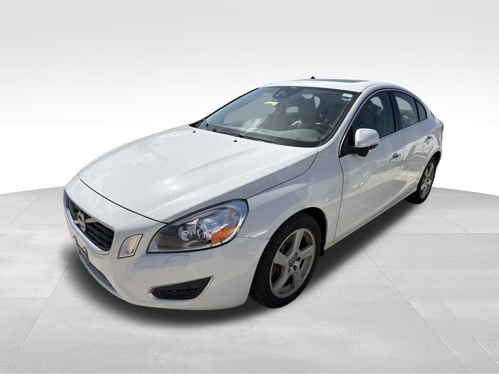 2013 VOLVO S60