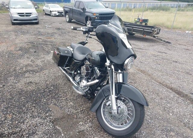 2006 HARLEY DAVIDSON Street Glide