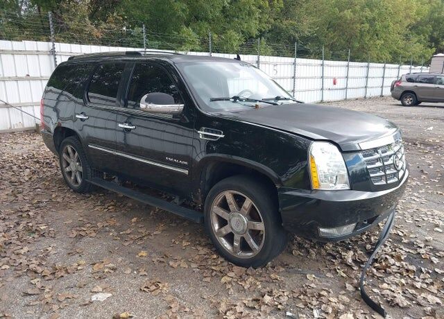 2014 CADILLAC Escalade