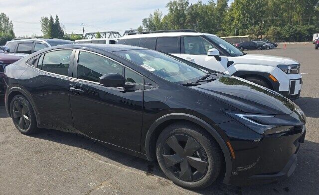2023 TOYOTA PRIUS
