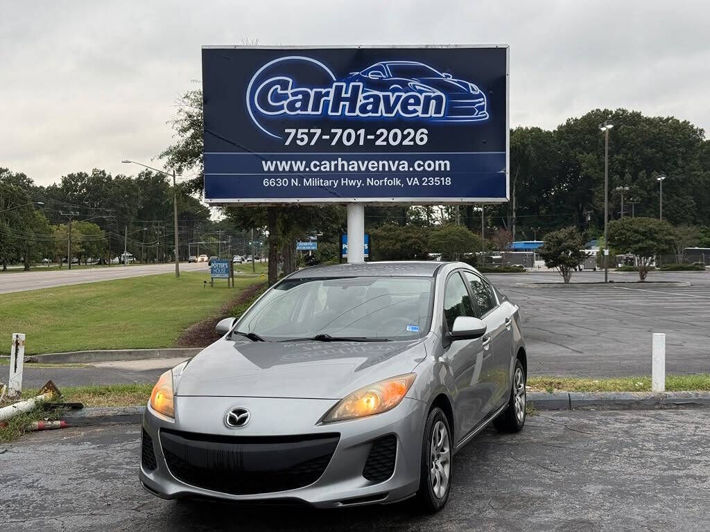 2013 MAZDA Mazda3