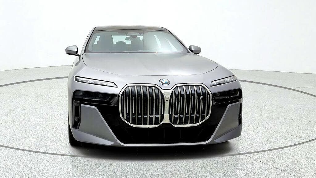 2024 BMW i7