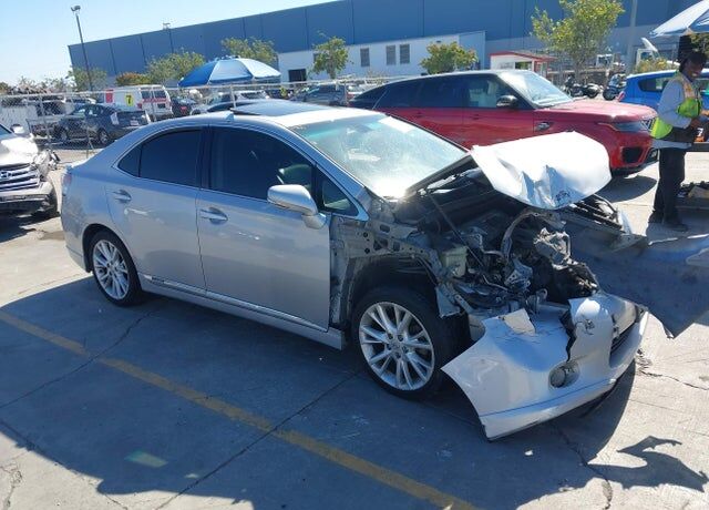 2010 LEXUS HS