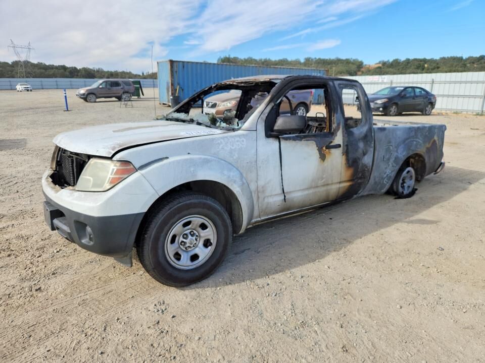 2016 NISSAN Frontier