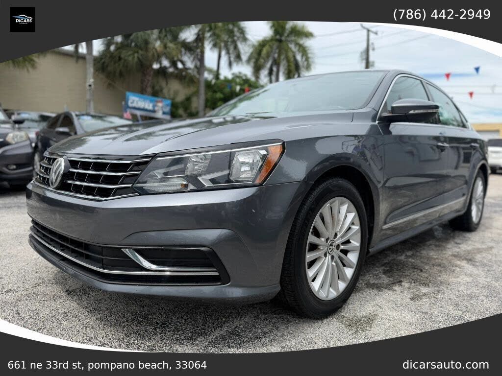 2016 VOLKSWAGEN Passat