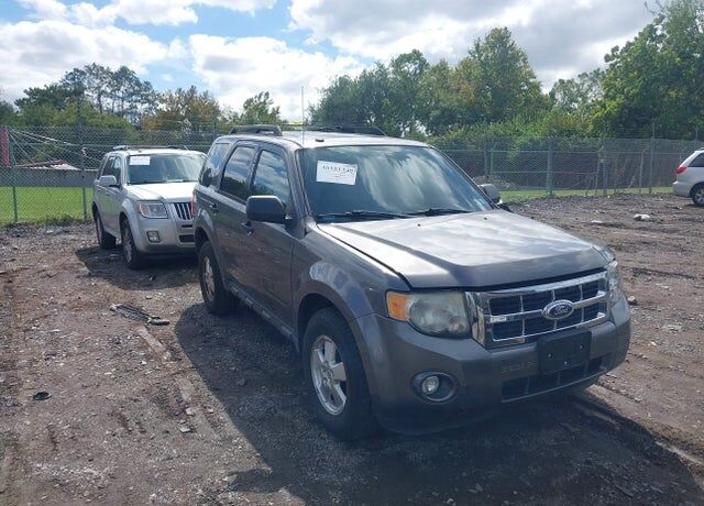 2010 FORD Escape